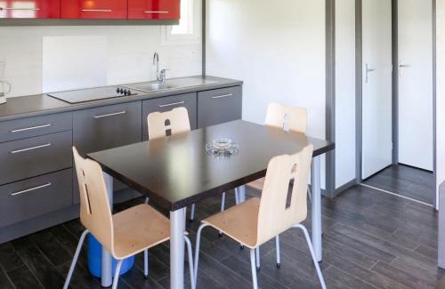 Marminiac House | Holiday Home Les Hameaux de Pomette-Chalet 6 pers- by Interhome