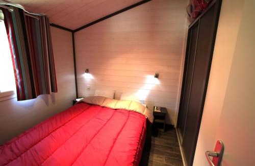 Marminiac House | Holiday Home Les Hameaux de Pomette-Chalet 2 Pers- by Interhome