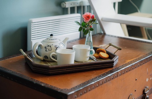Cancale House | Holiday Home 'Les Mouettes Cancale' with Private Terrace and Wi-Fi
