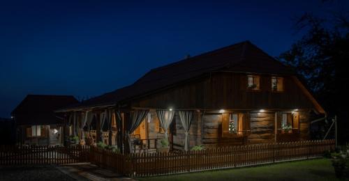 Sveti Juraj na Bregu House | Holiday Home Lina