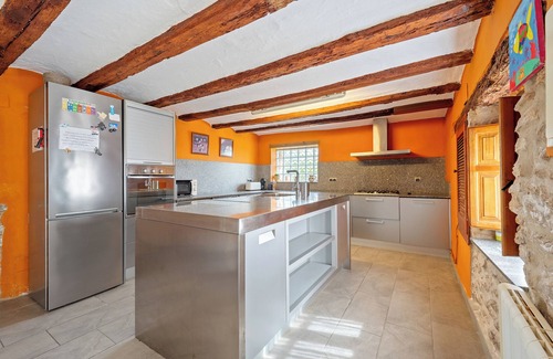 Tortosa House | Holiday Home 'Lo Molí De La Jòrdia' with Private Pool, Wi-Fi and Air Conditioning