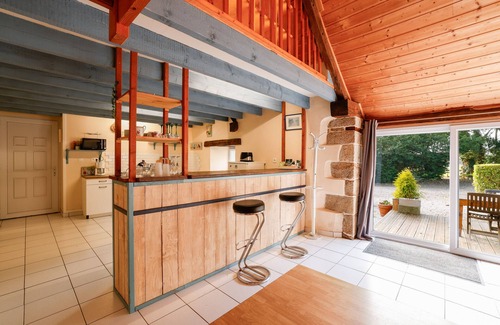 Cleguerec House | Holiday Home 'Loft Atypique Ancienne Étable' with jaccuzzi & sauna