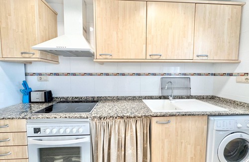 Playa de Almarda House | Holiday Home 'Lopimar Playa' with Mountain View, Wi-Fi and Air Conditioning