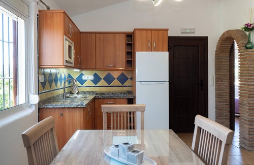Velez-Malaga House | Holiday Home Los Aperos 2 with Sea View, Pool, Garden & Wi-Fi