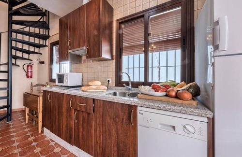Zufre House | Holiday Home 'Los Placeres Del Paladin' with Mountain View, Private Terrace and Air Conditioning