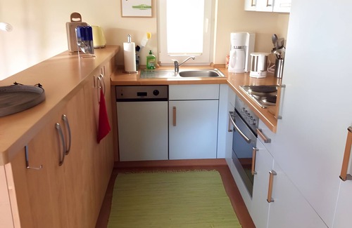 Marne House | Holiday Home 'Loubier Marne' with Private Terrace, Private Garden and Wi-Fi