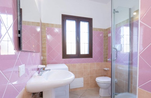 Buddittogliu Straulas House | Holiday Home 'Lu Impostu' with Mountain View, Wi-Fi and Air Conditioning