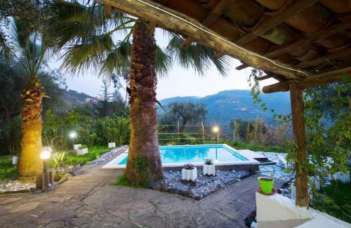 Sant'Angelo di Brolo House | Holiday Home Lucifero