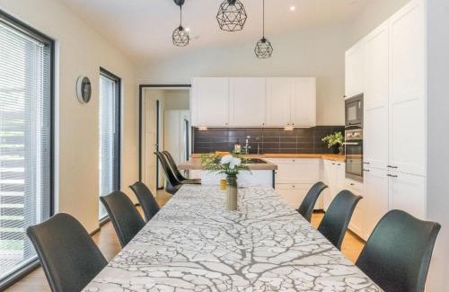 Sakyla House | Holiday Home Lukupirtti by Interhome