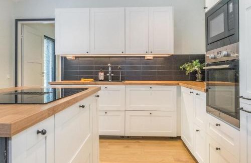 Sakyla House | Holiday Home Lukupirtti by Interhome