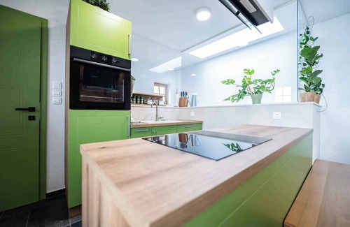 Trebnje House | Holiday home luxurious vineyard cottage