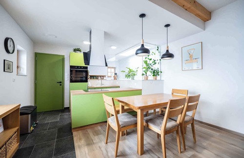 Trebnje House | Holiday home luxurious vineyard cottage