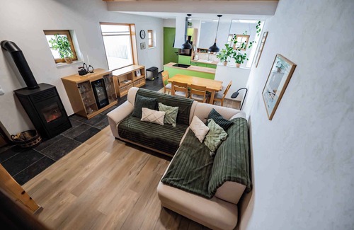 Trebnje House | Holiday home luxurious vineyard cottage