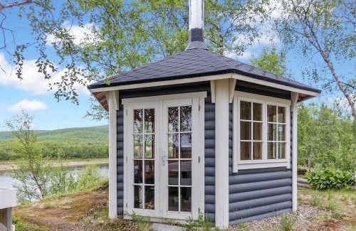 Utsjoki House | Holiday Home Mökki tenolla by Interhome