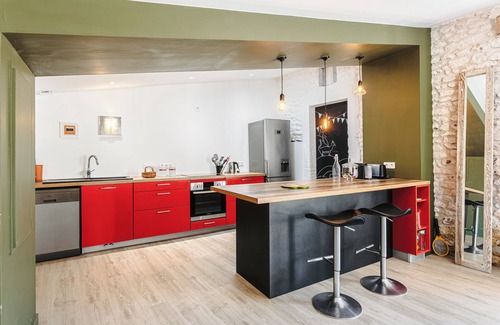 Barzan House | Holiday Home 'Magnolia' with Private Pool, Private Terrace and Wi-Fi