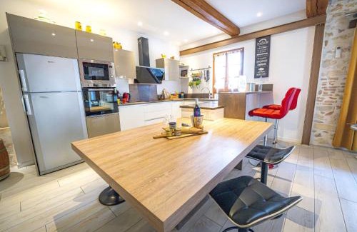 Castries House | Holiday Home Maison de Castries by Interhome