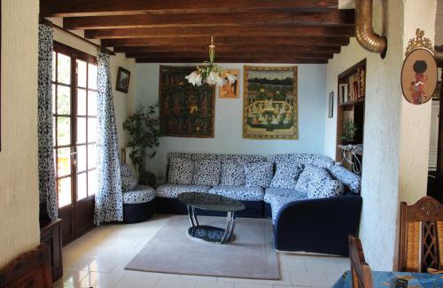 Pugny-Chatenod House | Holiday home Maison de la litiére