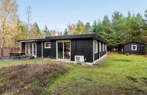 Nordost House | Holiday Home Malti - 300m from the sea by Interhome