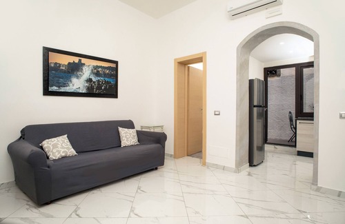 Aci Castello House | Holiday Home 'Manuela House ' with Private Terrace and Air Conditioning