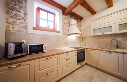 Petrcane Villa | Holiday home Mare