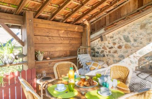 Chiddes House | Holiday Home Marguerite by Interhome