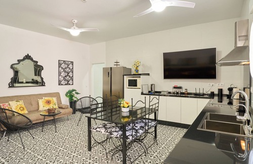 Puente Genil House | Holiday Home 'Marisol' House' with Shared Pool, Wi-Fi and Air Conditioning