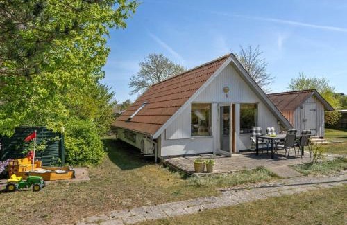 Frølunde Fed House | Holiday Home Marita - 225m from the sea by Interhome