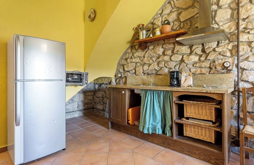 Flix House | Holiday Home 'Mas De Sisco' with Mountain View, Wi-Fi and Air Conditioning
