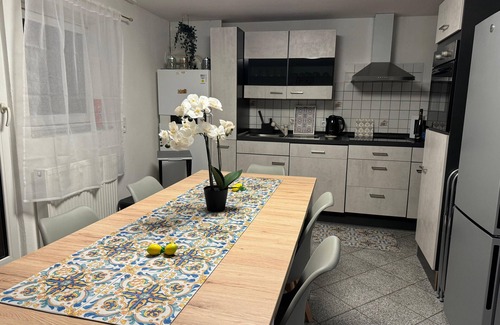 Hechingen House | Holiday Home 'Mb Homes Hechingen' with Private Terrace and Wi-Fi