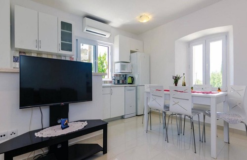 Krucica House | Holiday Home Mediterranean Dream - Four-Bedroom Holiday Home