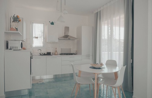 San Lorenzo House | Holiday Home "MisMar Superior" with Sea View, Terraces & Wi-Fi