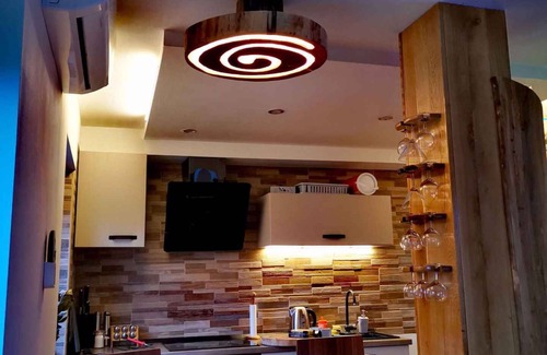 Trebnje House | Holiday home mit Klimaanlage und Whirlpool