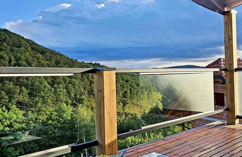 Trebnje House | Holiday home mit Klimaanlage und Whirlpool