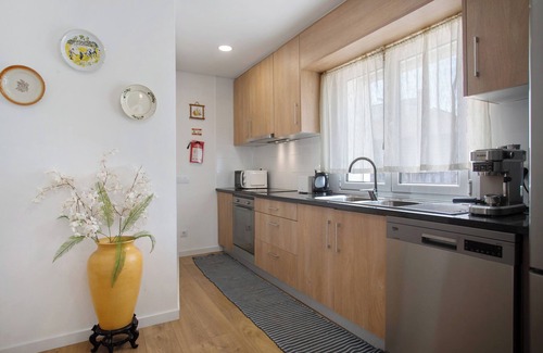 Fatima House | Holiday Home 'Monte Dos Pastorinhos' with Balcony and Wi-Fi