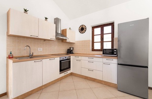 Muline House | Holiday Home Muline - four bedroom house with a swimming pool