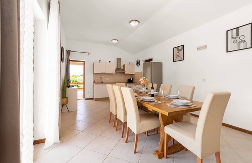 Muline House | Holiday Home Muline - four bedroom house with a swimming pool