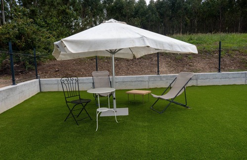 Muxia House | Holiday Home 'Muxia' with Mountain Views, Private Terrace and Wi-Fi