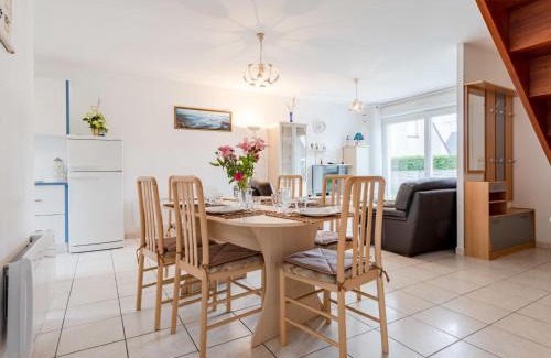 Hauteville-sur-Mer House | Holiday Home Néroli by Interhome