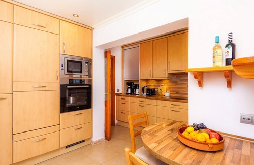 Son Moll House | Holiday Home 'Na Forana Cala Ratjada' with Private Pool, Private Terrace and Wi-Fi