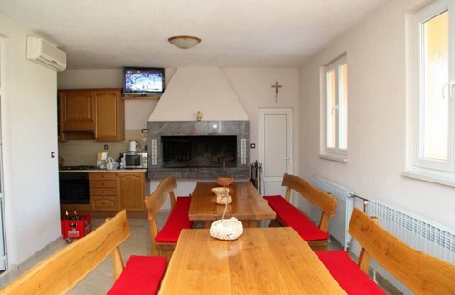 Dusina House | Holiday Home Nadalina