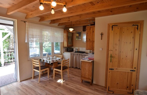 Parchowo House | Holiday Home near Lake Mausz with Sauna
