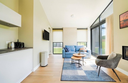 Leiderdorp House | Holiday Home near Kaag Lakes and Leiden Canals