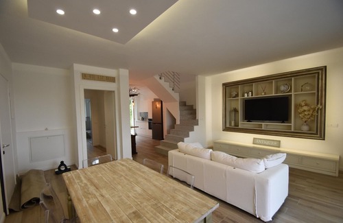 Ghevio House | Holiday Home near Lake Maggiore, Italy