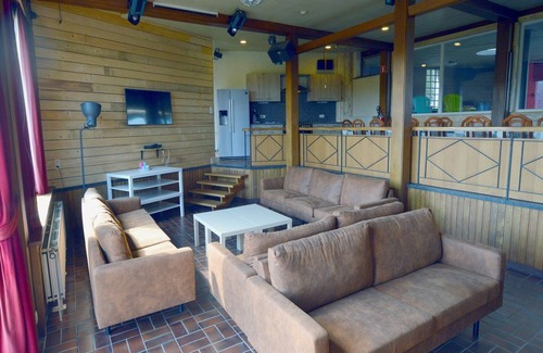 Trooz House | Holiday Home near Liège with Pool