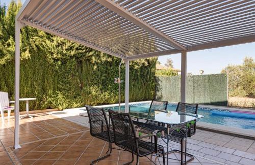 Valencina de la Concepcion House | Holiday Home near Sevilla with Pool