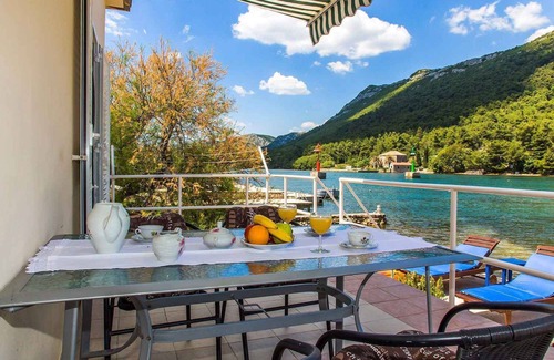 Broce House | Holiday home near the sea