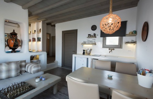 Plintri House | Holiday Home 'Nike Of Selini Private Pool' with Sea View, Wi-Fi and Air Conditioning