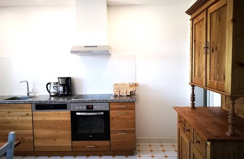 Neuweiler House | Holiday Home 'Nordschwarzwald' with Private Terrace, Private Garden and Wi-Fi