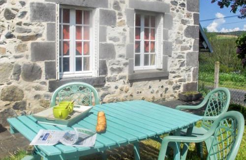Langlerial House | Holiday Home O'Petit Bonheur by Interhome