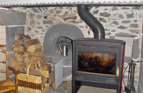 Langlerial House | Holiday Home O'Petit Bonheur by Interhome